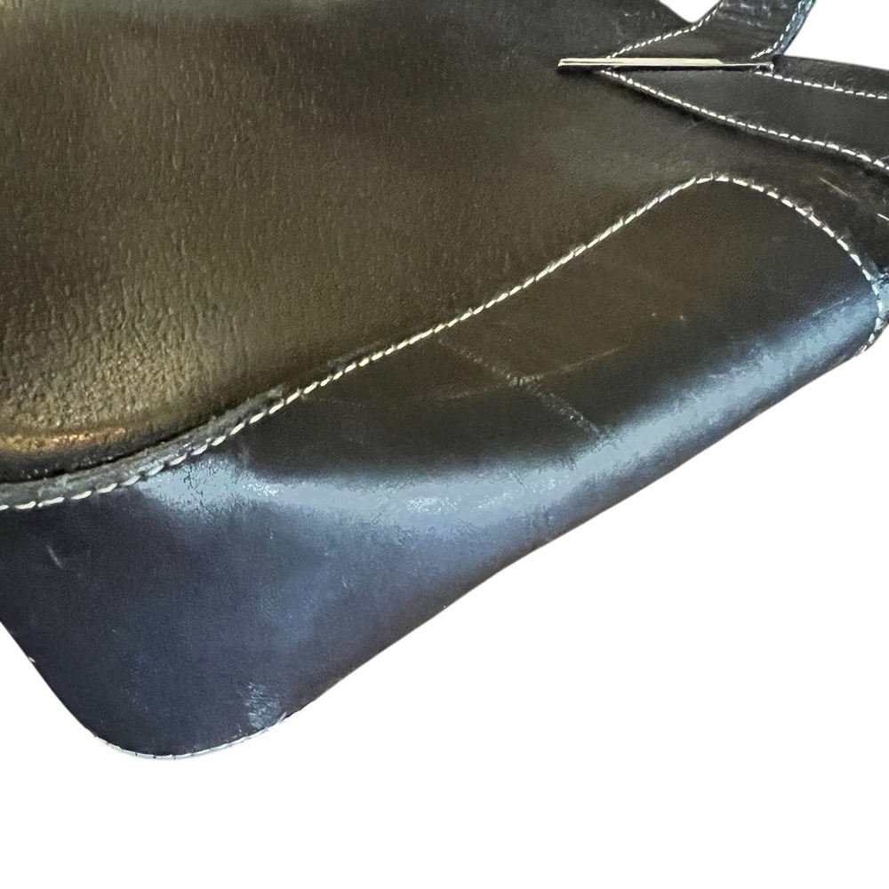 Gucci Rare Black Leather Bag with Silvertone Accents - Picture 9 of 13